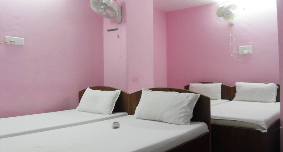 Meerut Oriental Lodge, Allahabad 3